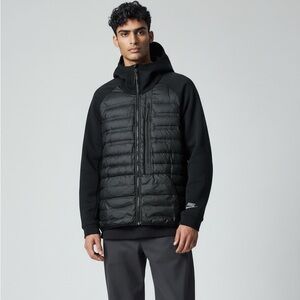 Nike Men's Black Hooded Puffer Jacket